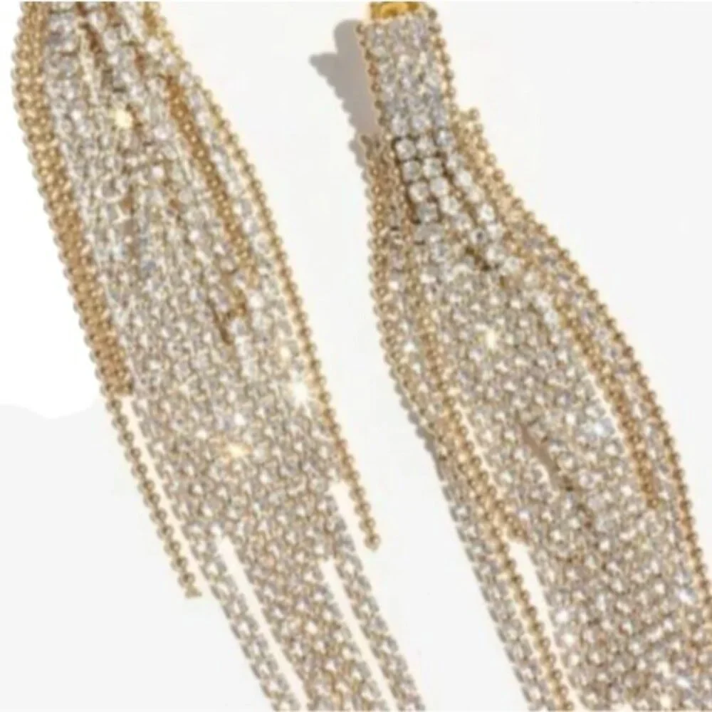 NEW Jackie Mack Rachel Zoe Adhara Limited Edition Chandelier Earrings NEW